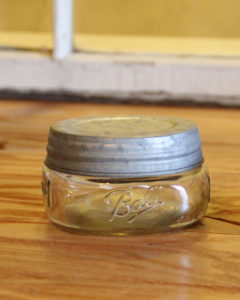 8oz Jar with Vintage Zinc Lid
